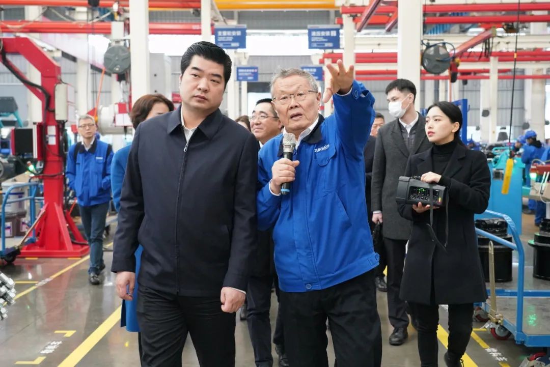 湘江集团党委书记张利刚率队考察