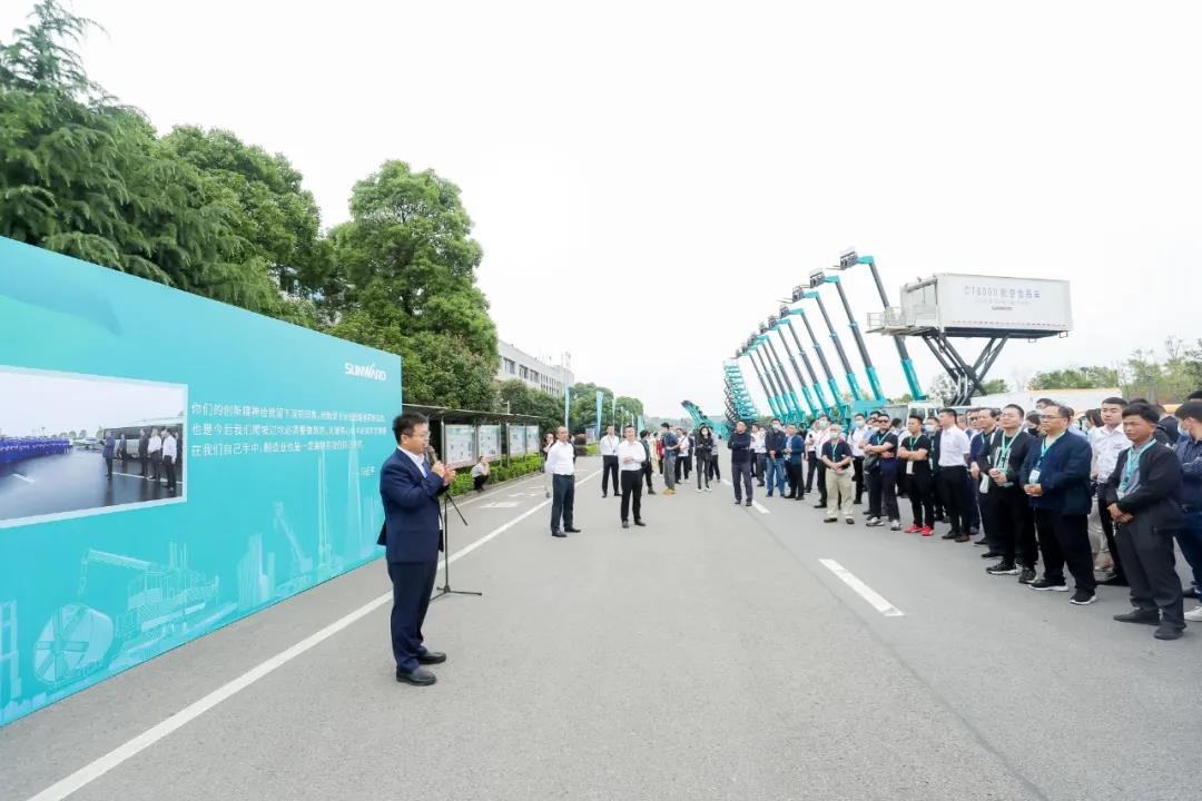 “爆品”出击！客户交流会签约超8亿元