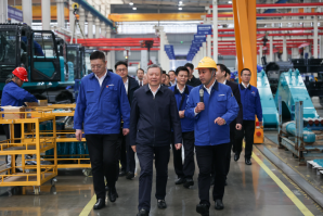 中国联通党组书记、董事长王晓初到访