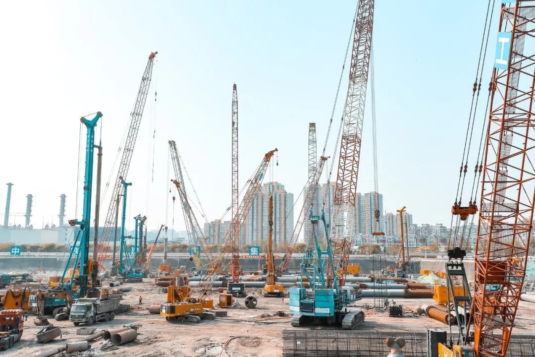 设备征战亚洲最大地下综合交通枢纽工程