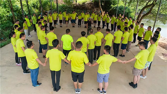 【夯基础 强执行 跨高度】2019挖掘机营销公司拓展训练营顺利开展