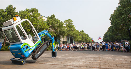 这个夏天，亲子玩转“三栖”装备