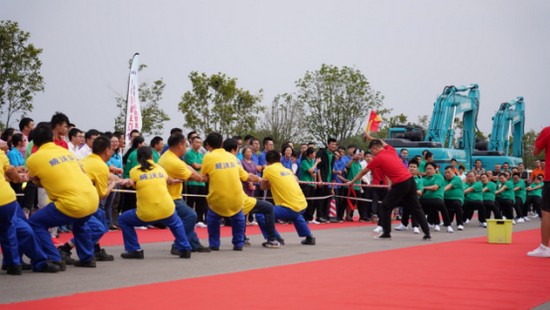 风华十九载，携手再腾飞！——庆祝成立十九周年表彰会暨趣味运动会