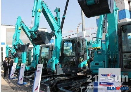 何清华：潜心寻求“山河之路”