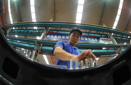 新华社报道：蝉联全球工程机械50强