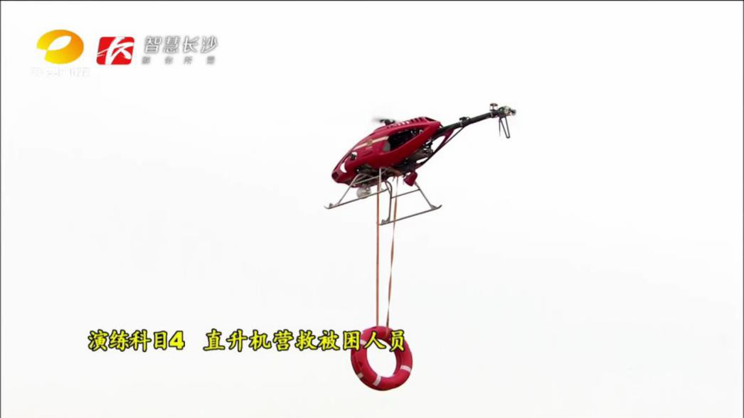 装备“抗洪抢险”扬威名