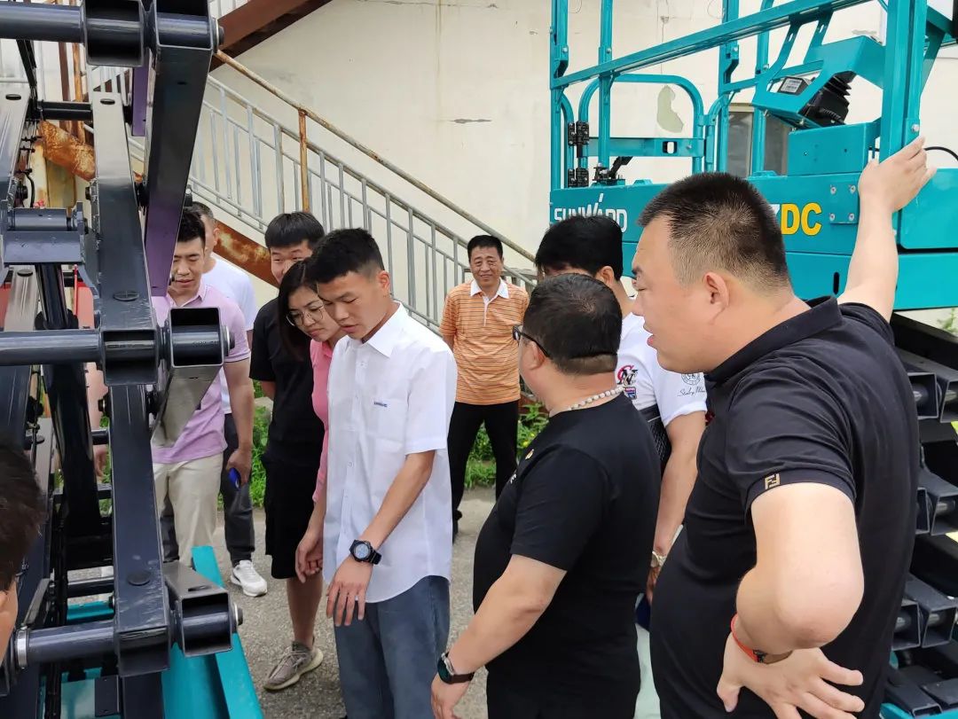 同梦同行 借势腾飞——辽宁宏信&举办主题庆典活动