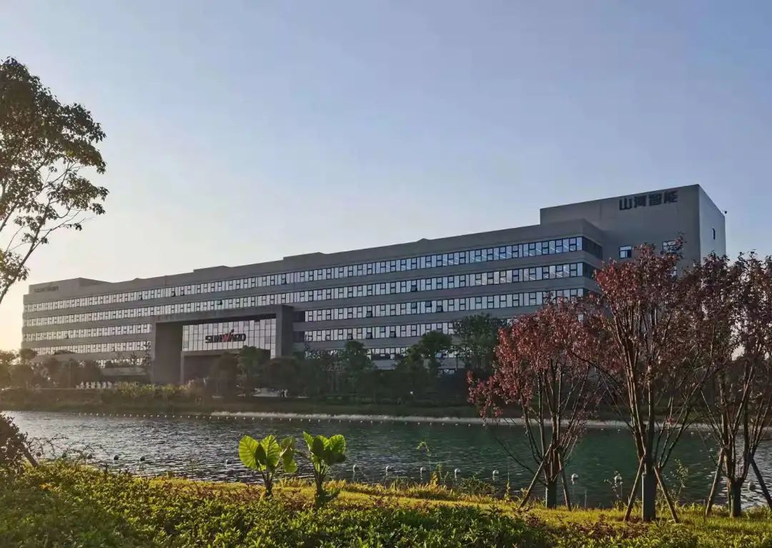 发布2021年半年报——核心业务营收稳健增长，研发创新多点开花