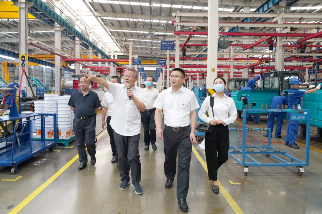 长沙市委常委、市纪委书记胡卫兵考察调研