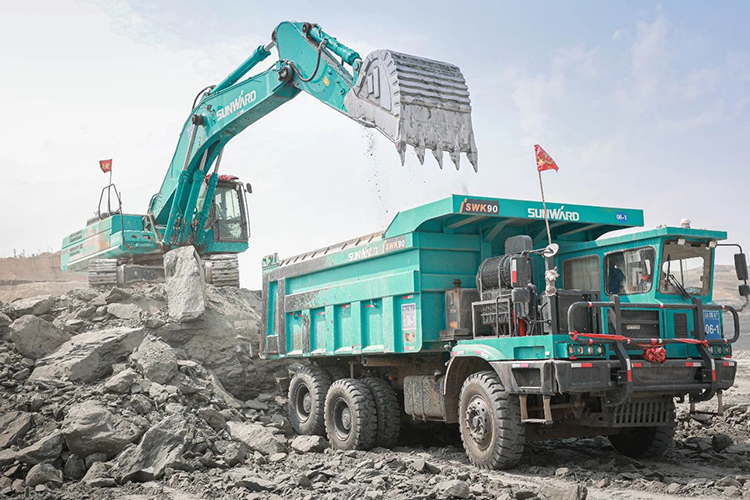 图集 | 征战矿山！绿色矿山成套装备“大将”云集