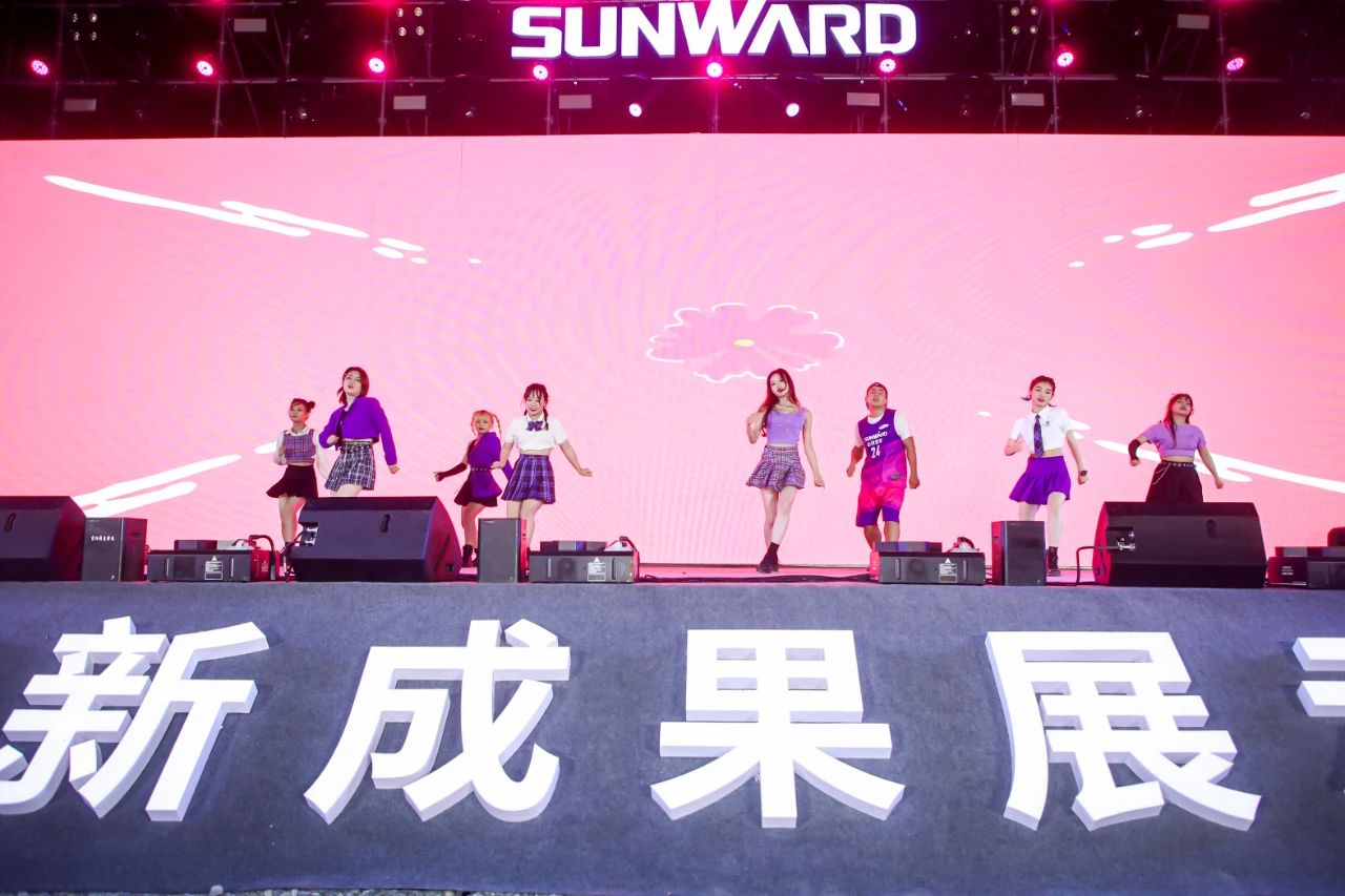 逛展超热闹！成果展示会高能名场面来袭