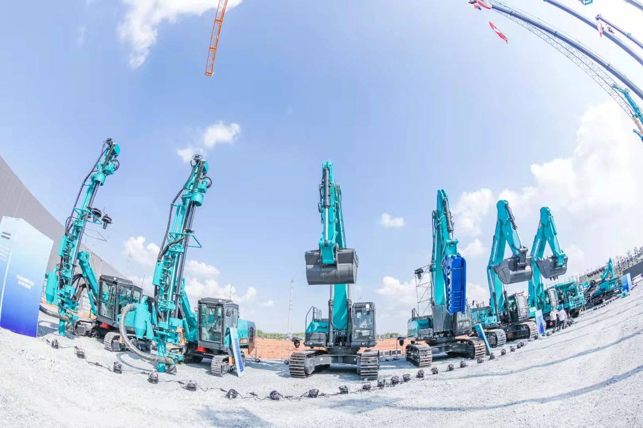 何清华：创新驱动 数字赋能，助推制造业数字化转型