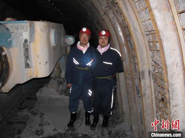 媒体聚焦 | 中新社专访——创始人何清华：向着太阳奔跑的筑梦人