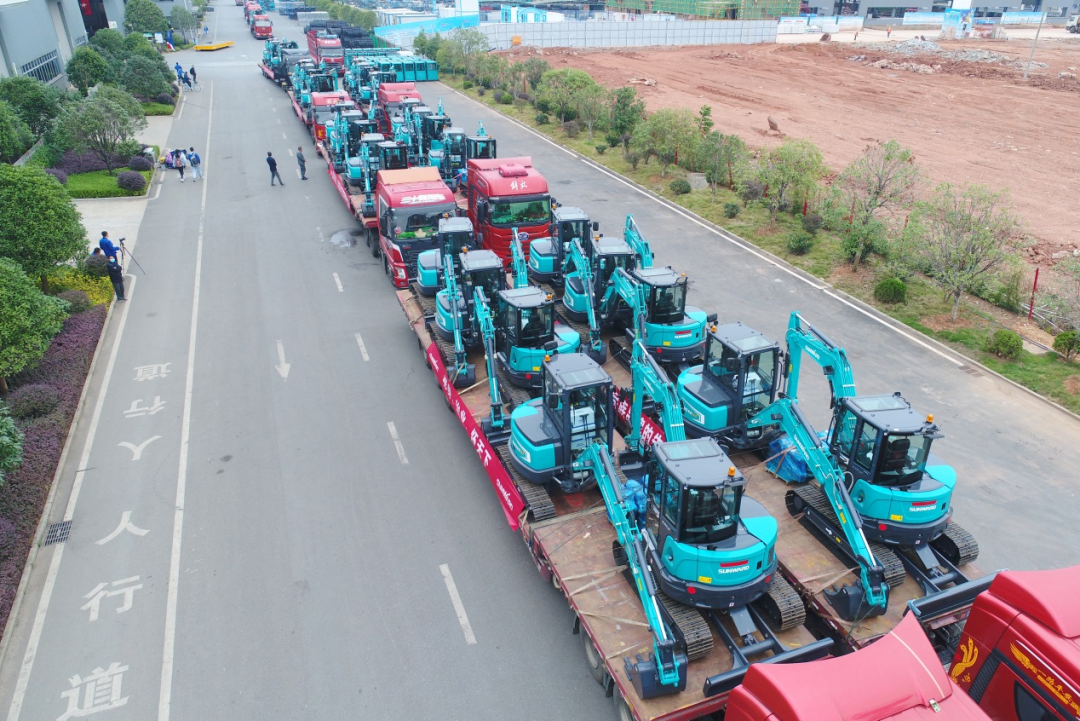 助力祖国西南地区建设！国内首批SWE60UF无尾挖掘机批量交付