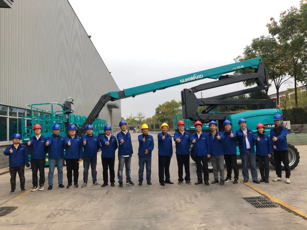 同级别作业高度最高！首款自主研发电动臂式高空作业平台下线