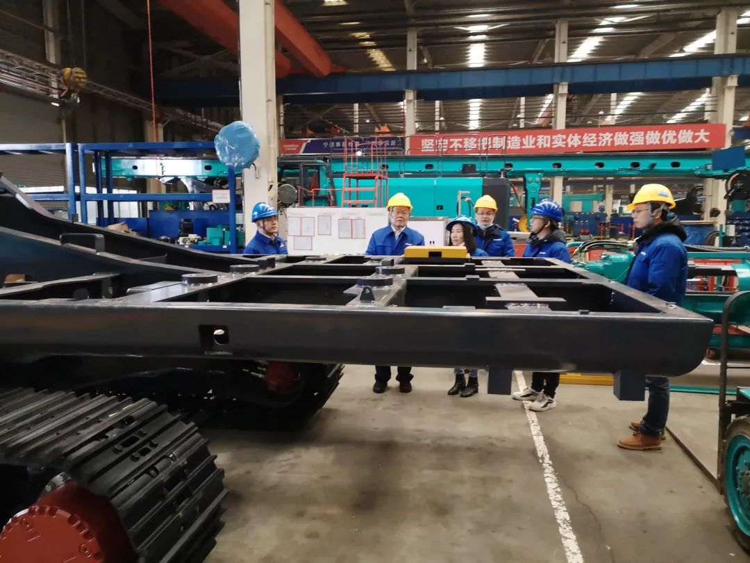 立春首日，凿岩设备率先开工