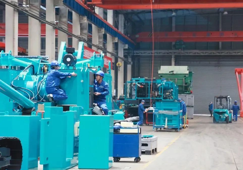 向着冲刺目标全力以赴！正式开工