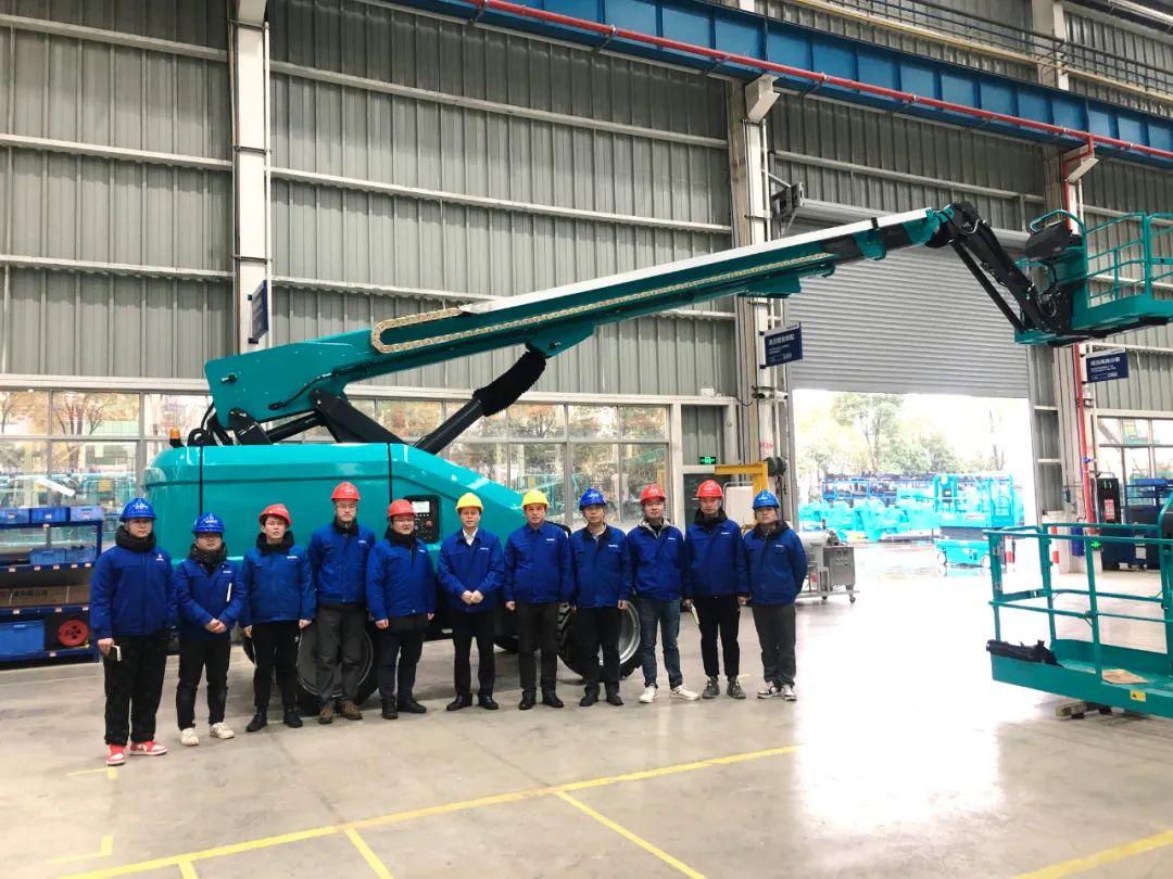 “拳”力出击！首套自主研发臂车控制系统重磅来袭