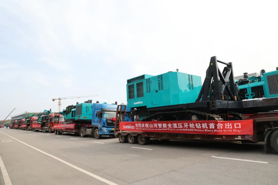 征战全球市场！凿岩设备批量发货