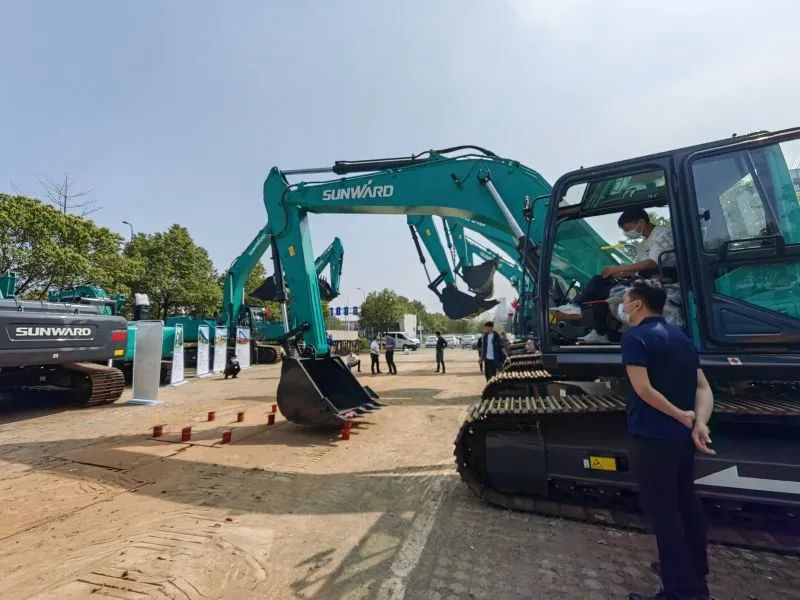 再现交机热潮！中大挖持续向市场进军