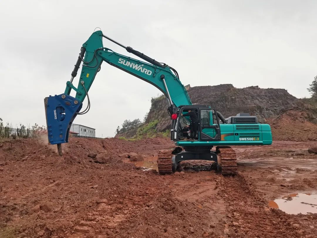 再现交机热潮！中大挖持续向市场进军