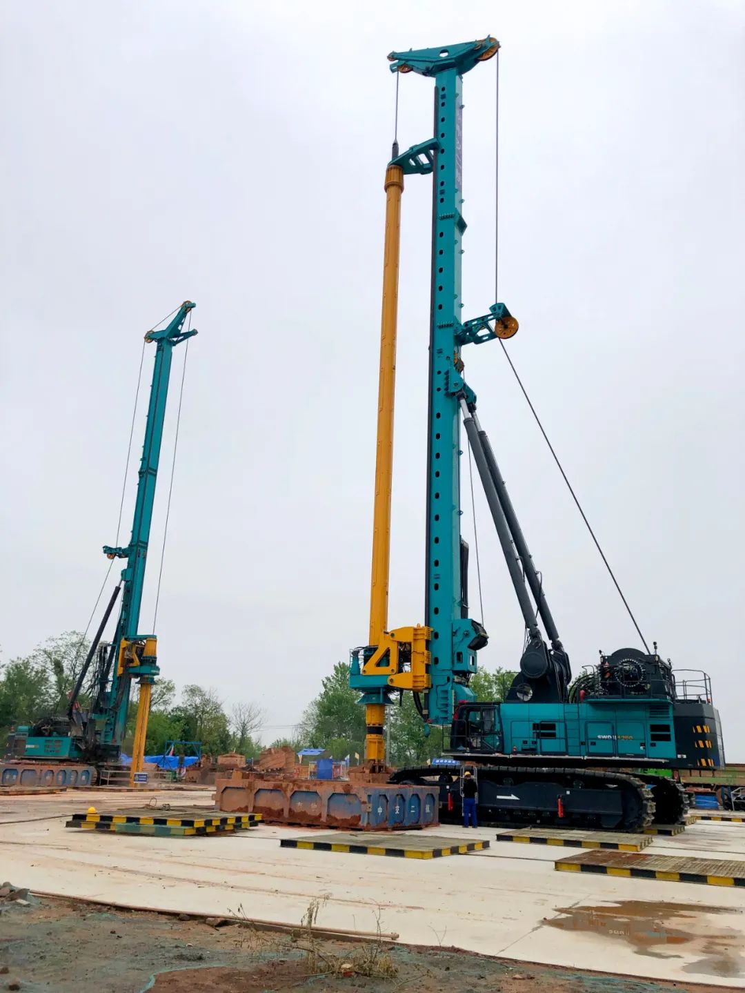 再啃“硬骨头”！“超级桩备”助建燕矶长江大桥