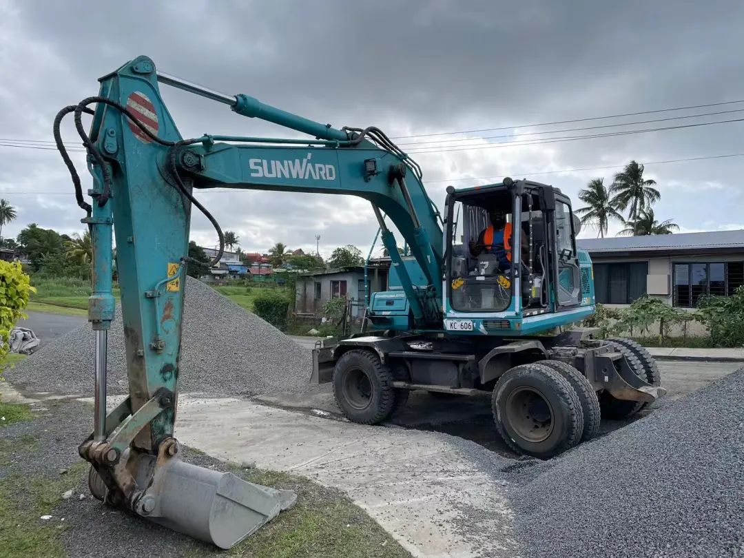 “山河绿”迈向南太平洋岛，轮挖助力斐济基础设施建设