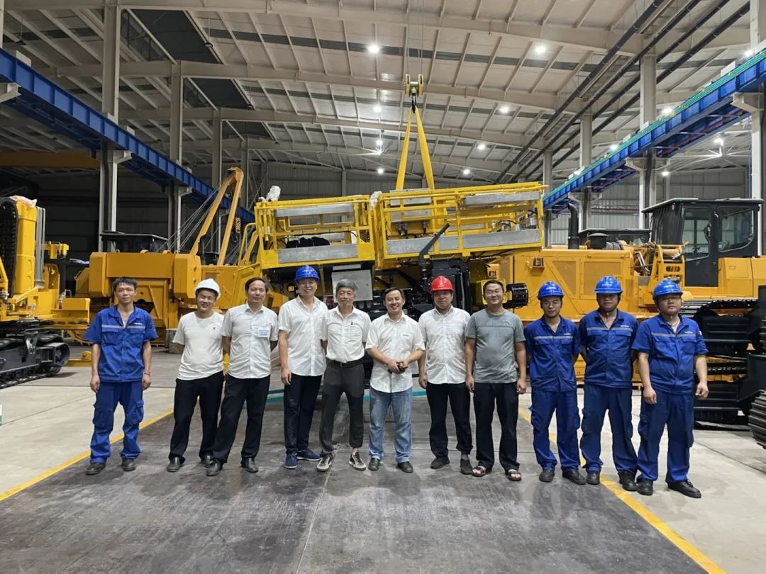 为铁路运输保驾护航！自主研制首套三平台作业装置成功交付