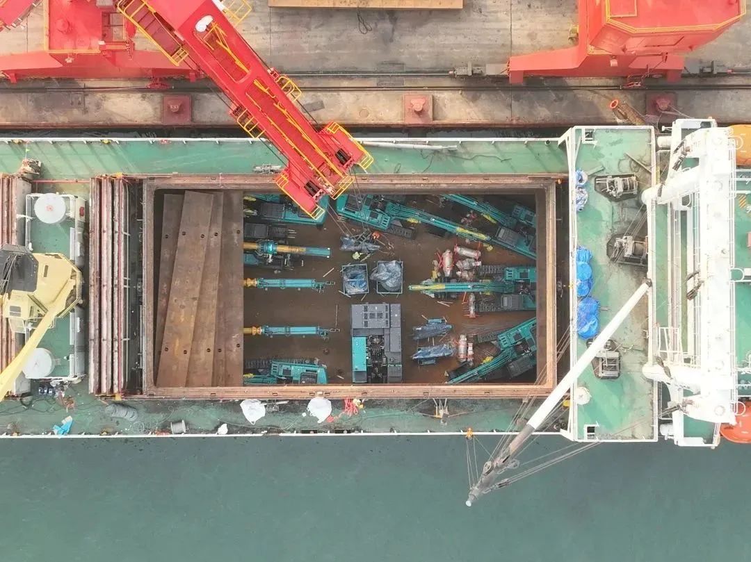 亿元设备“包船”出海！国际市场迎来开门红