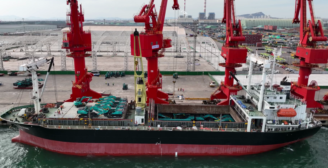 亿元设备“包船”出海！国际市场迎来开门红