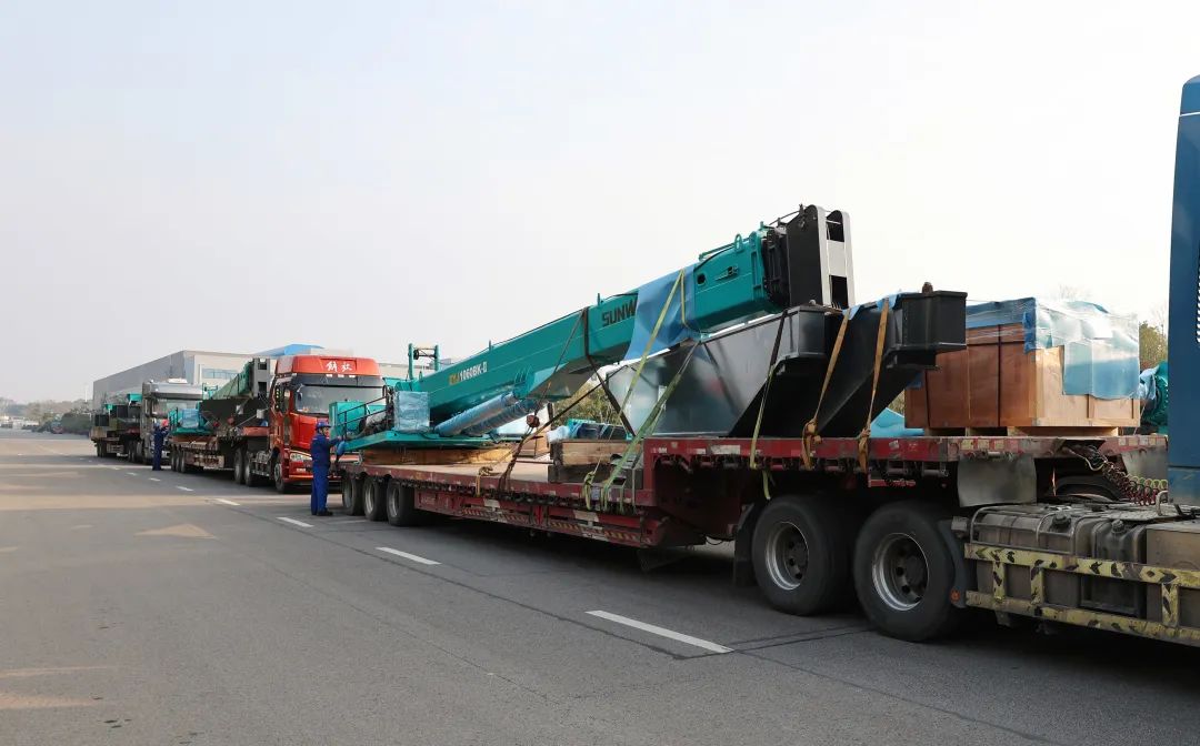 喜迎龙抬头！大吨位PDP工法引孔式静力压桩机出征哥伦比亚