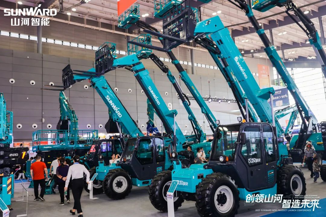 聚焦电动化、智能化！全系列高空机械产品亮相长沙展