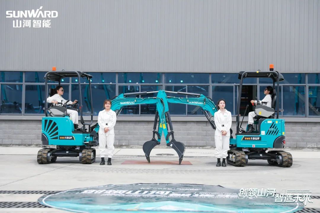 精品出击、互动不断！F系列挖掘机闪耀长沙展