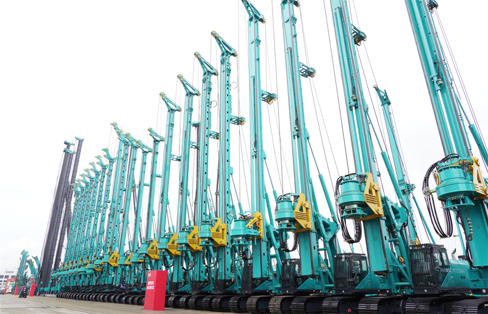 两项单冠，行业唯一！两款桩工产品同获制造业单项冠军