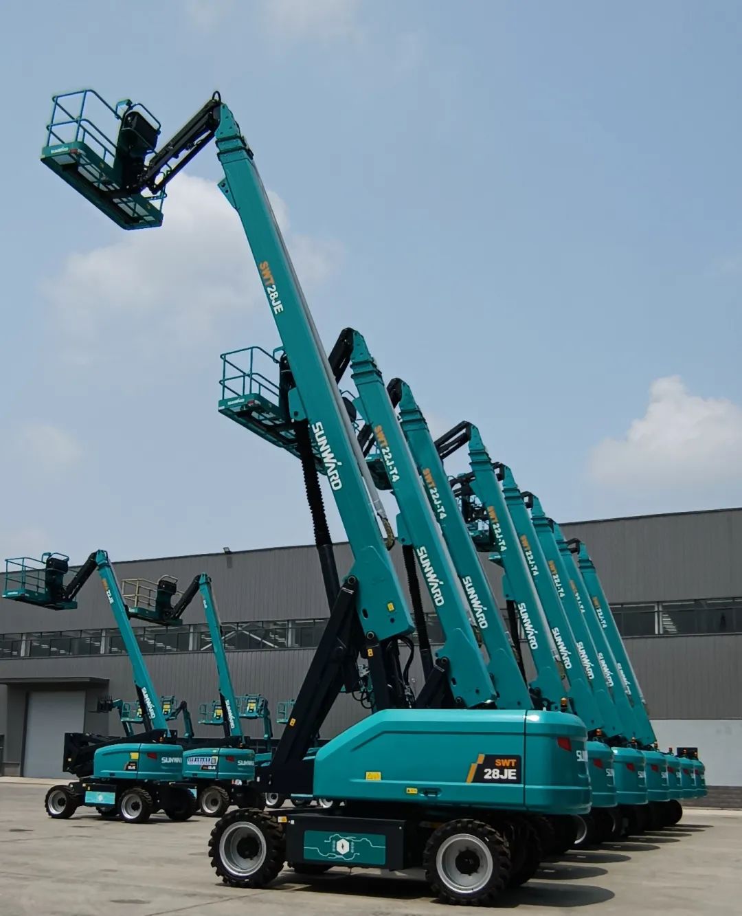 新能源家族再添“新丁”！三款电动臂式高空作业平台齐下线