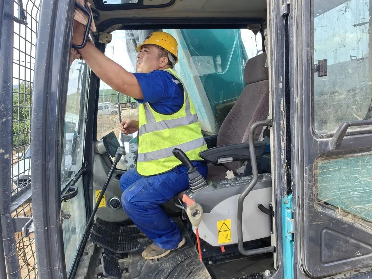 步履不停，服务不止！挖掘机服务万里行火热进行中