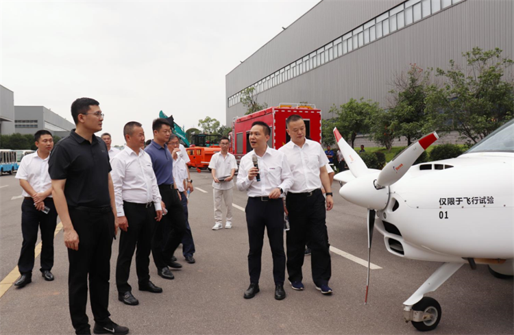 国家应急管理部救援协调和预案管理局副局长颜彬一行调研