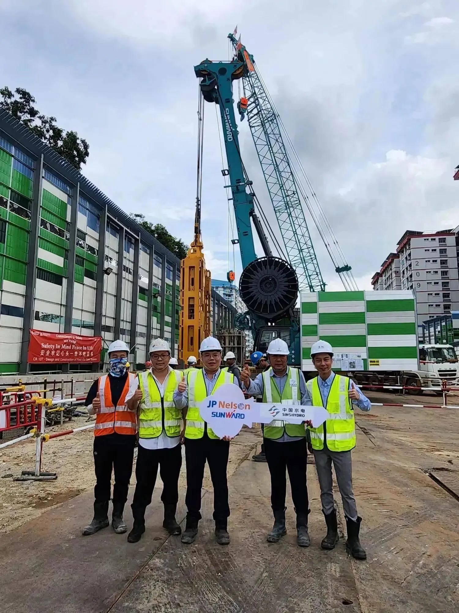 助力国内国际重大工程！液压抓斗实力“出圈”