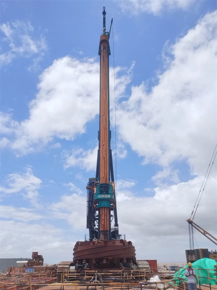 捷报！完成“全球最大”6.3米直径旋挖桩成孔成桩
