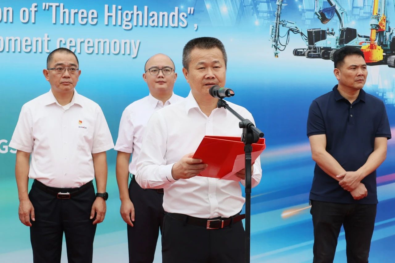 持续进军国际市场！近百台设备集中发货