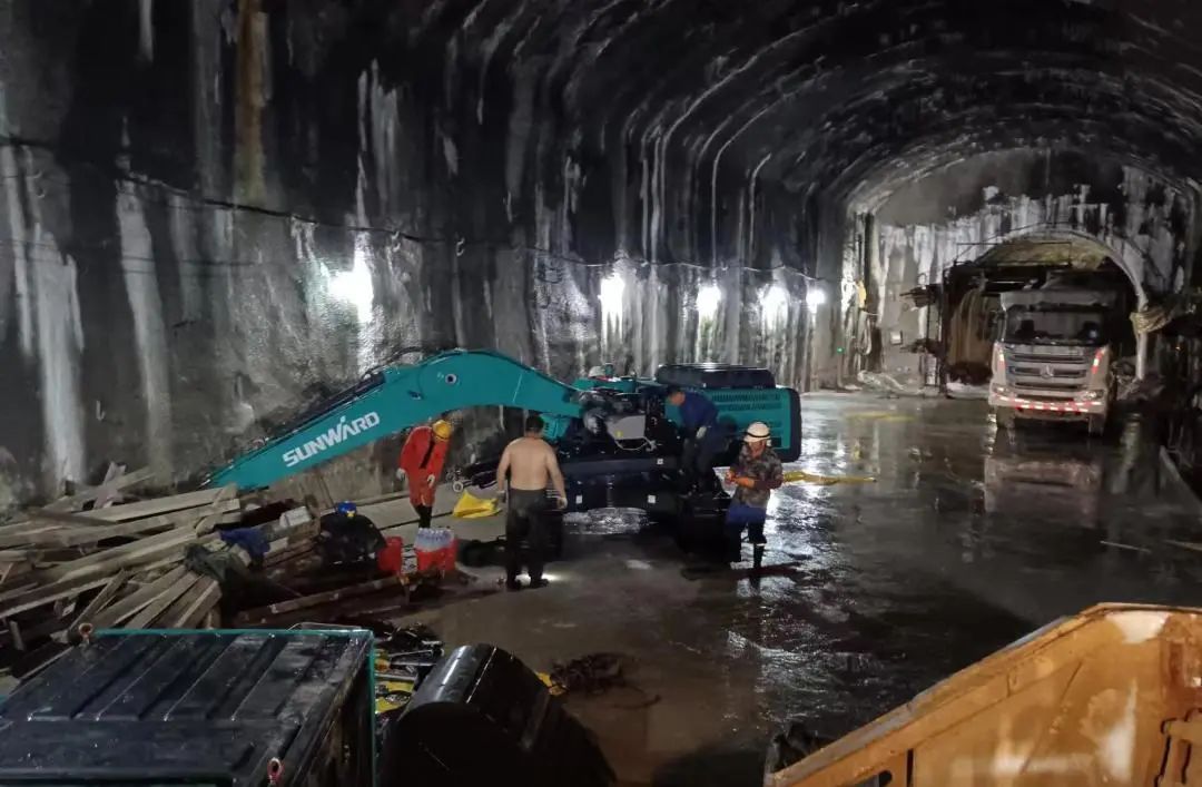 售后服务：全力以赴，赋予机器生命与活力