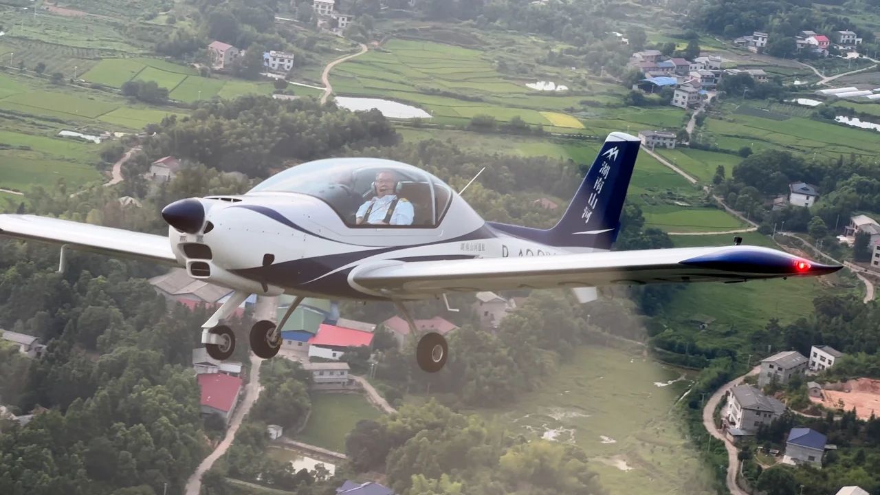 二十载磨砺，“阿若拉”飞机累计飞行时间突破11万小时！