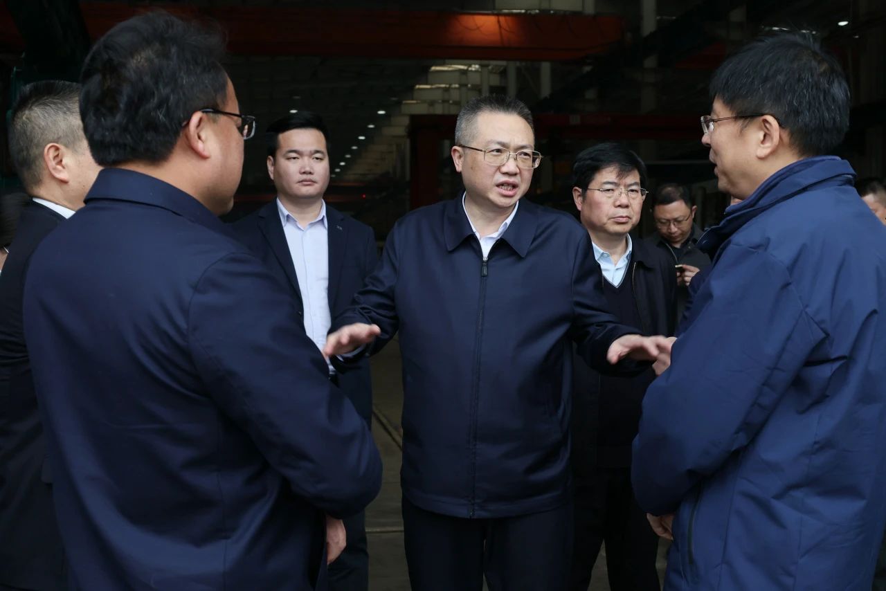 长沙市人民政府副市长康镇麟调研