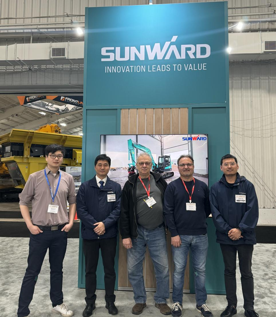 亮相加拿大最大重型设备展