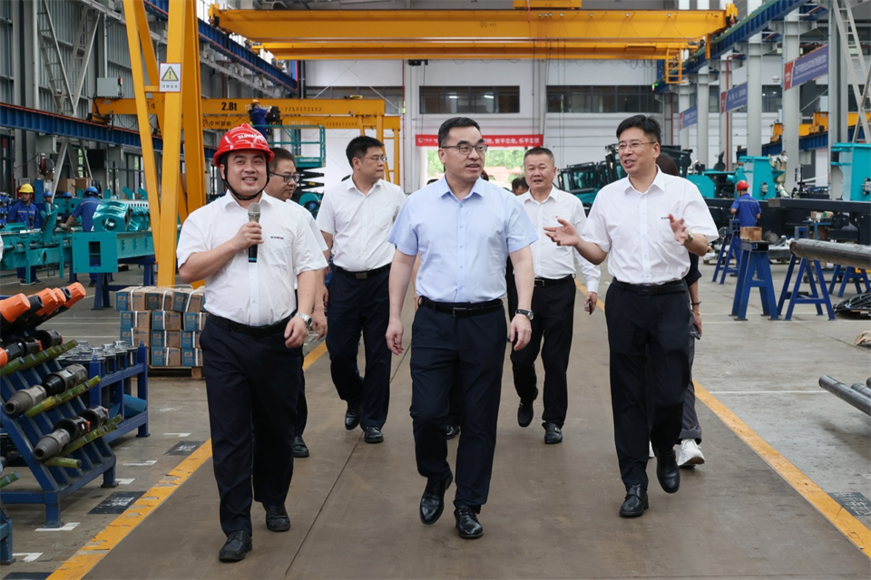 广州工控集团总经理王福铸调研生产经营工作