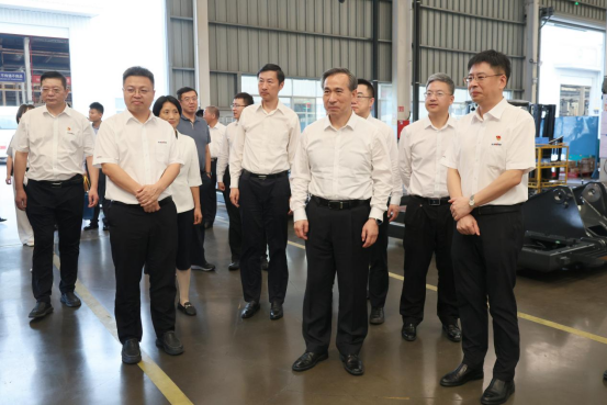 中国贸促会会长任鸿斌调研