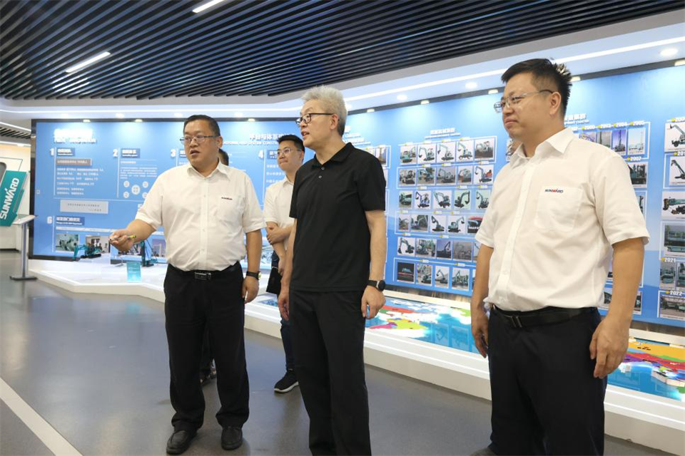 中国五矿工会主席、职工董事张晔到调研交流