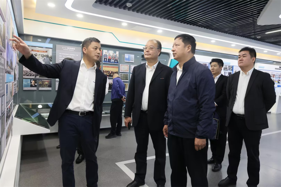 同船出海，共赢未来！中铁九局副总经理刘峻峰一行到访