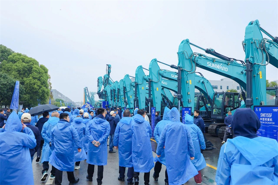 创新引领价值，理想成就未来！25周年庆典暨全球客户节隆重举办