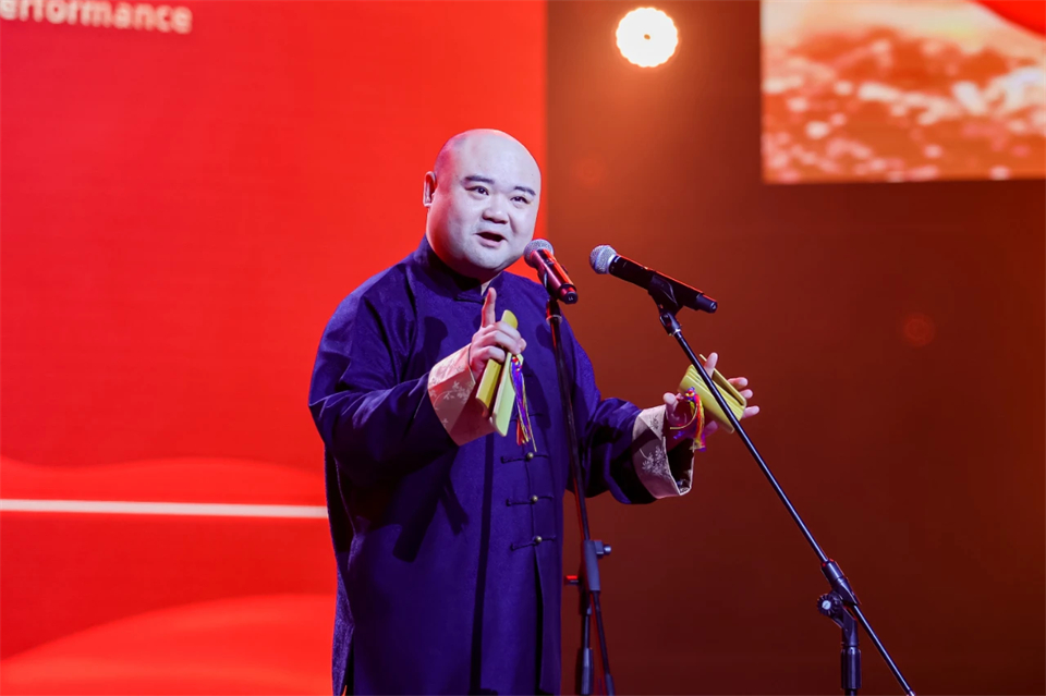 创新引领价值 理想成就未来——庆祝成立25周年表彰大会暨文艺晚会隆重举行